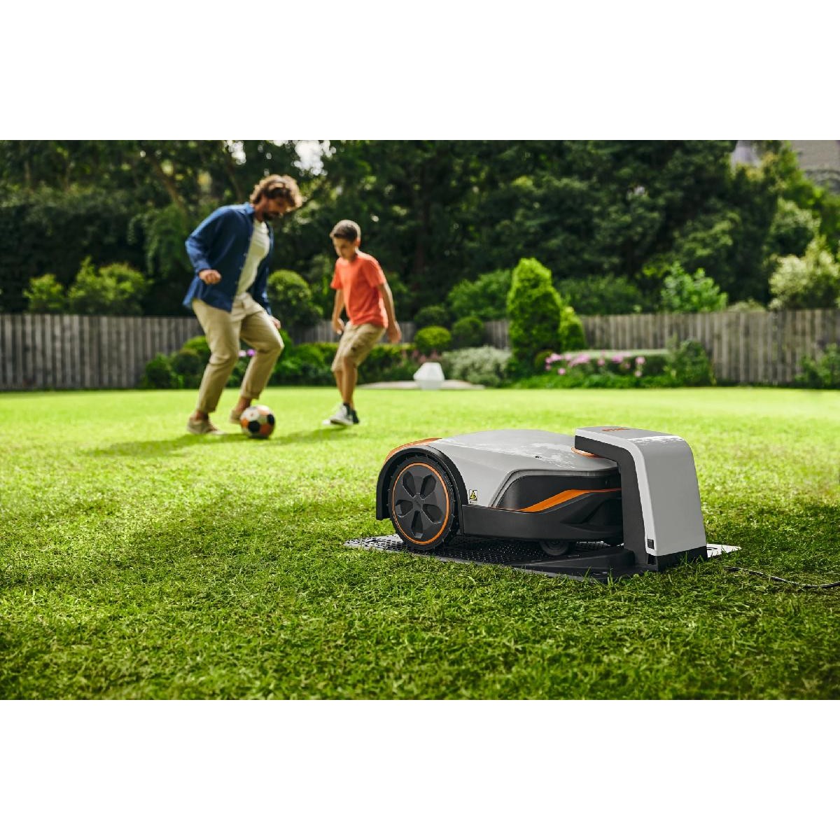 Stihl iMOW 6.0 robotic lawnmower