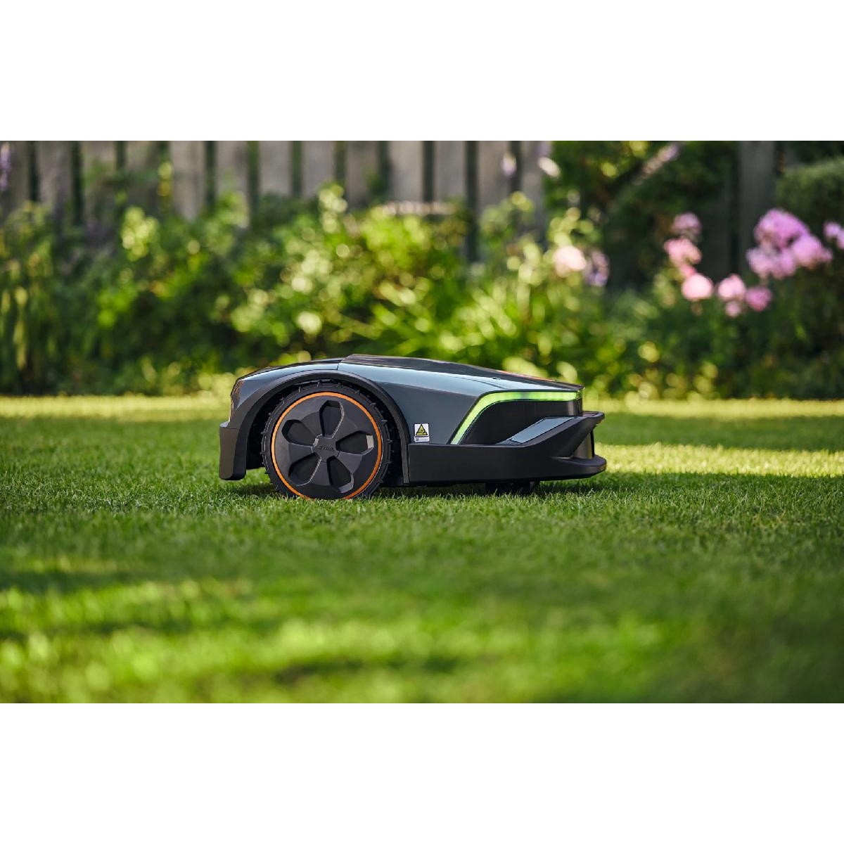 Stihl iMOW 7.0 EVO robotic lawnmower
