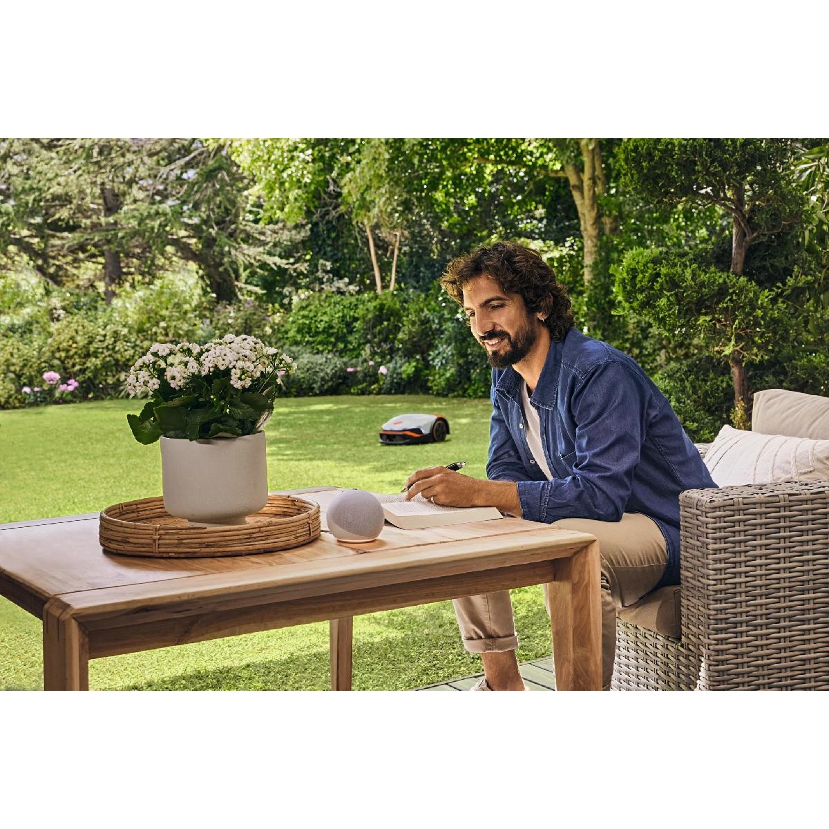 Stihl iMOW 7.0 robotic lawnmower