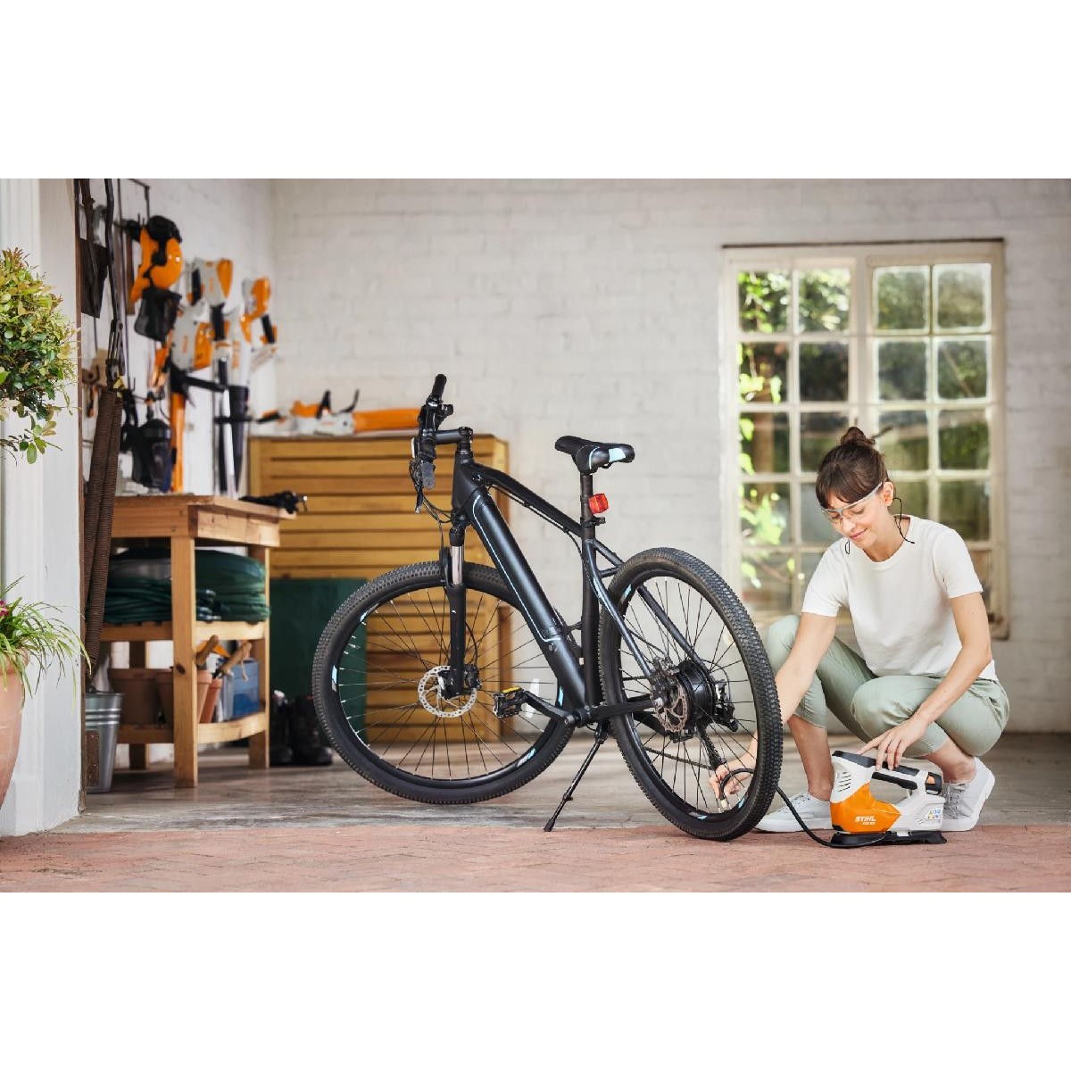 Stihl KOA 20.0 Cordless Air Inflator