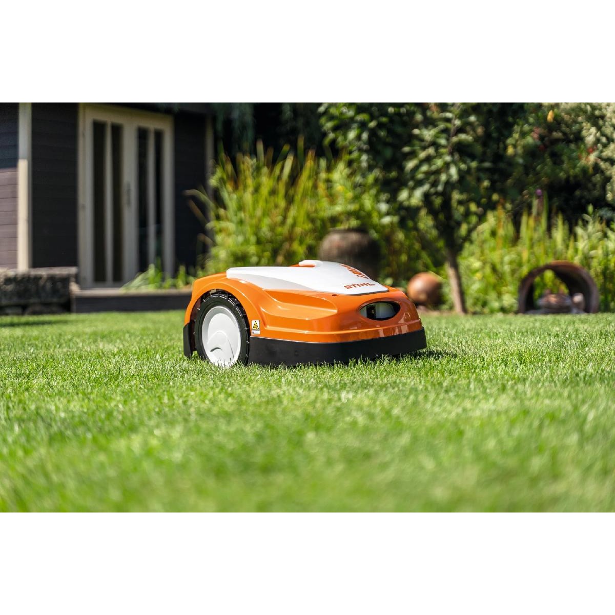 Stihl RMI 422.2 P robotic lawnmower