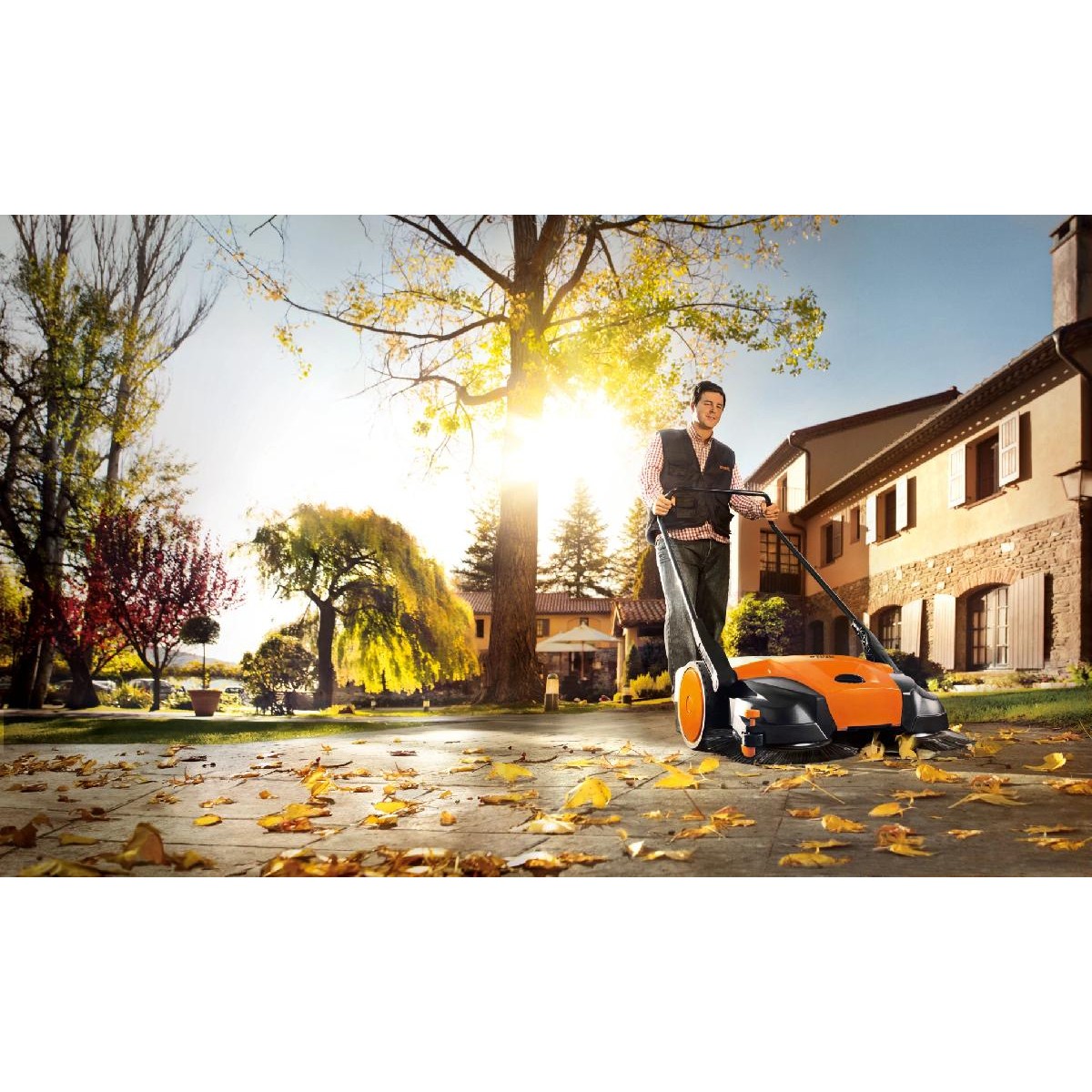 Stihl Sweeper KG 770