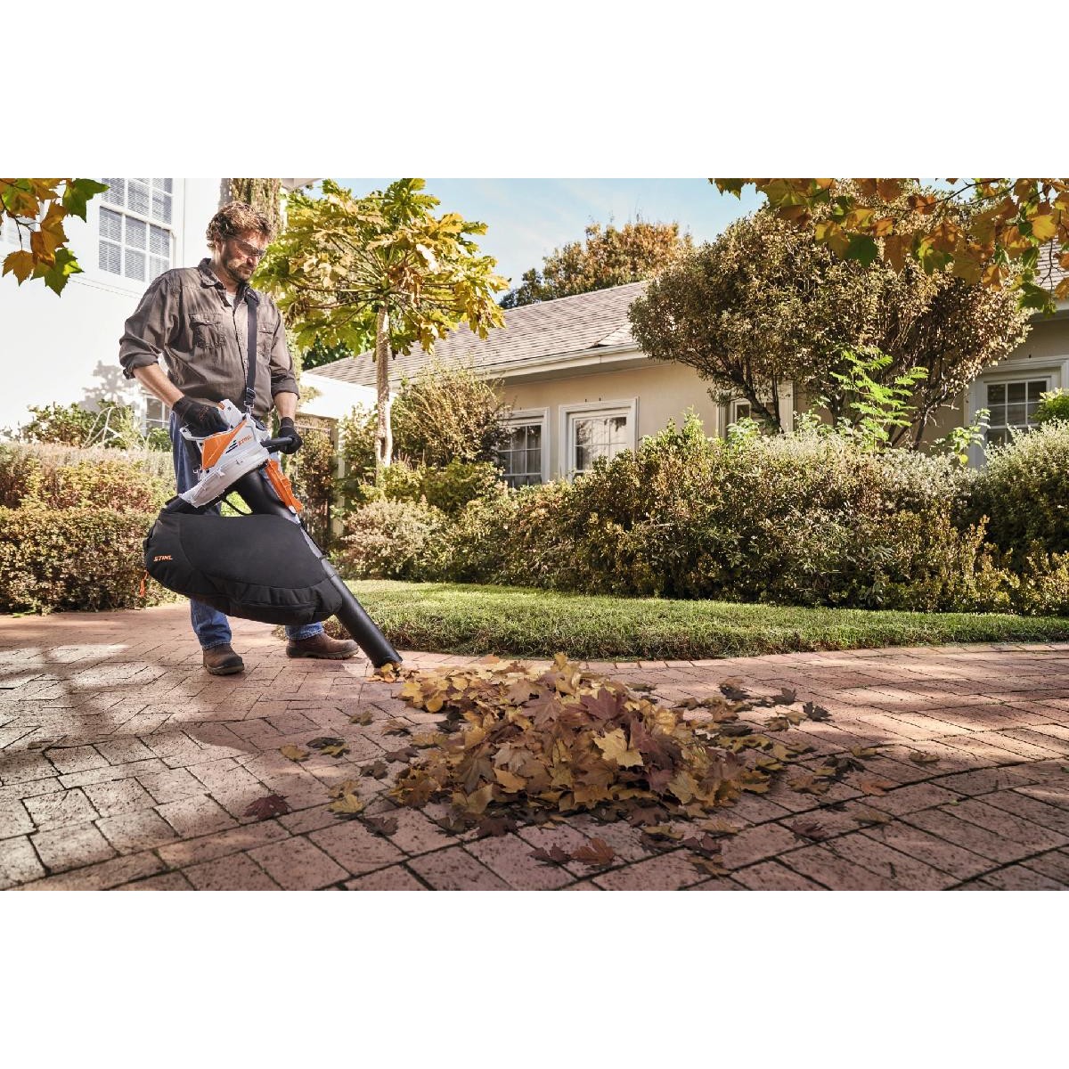 Stihl Recharge blower - vacuum cleaner SHA 56